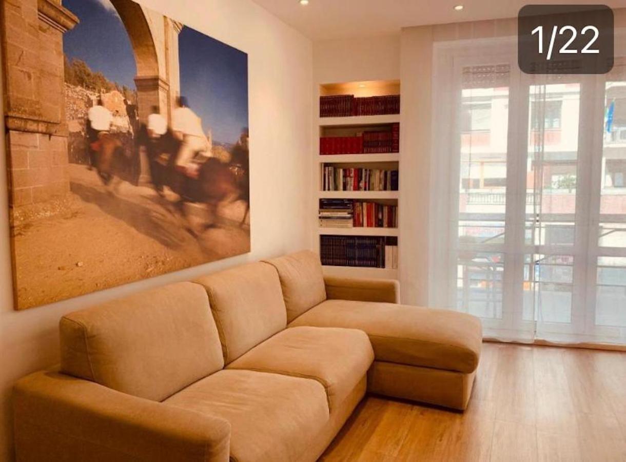 Вілла Spacious House In The Heart Of Cagliari With Terrace Екстер'єр фото