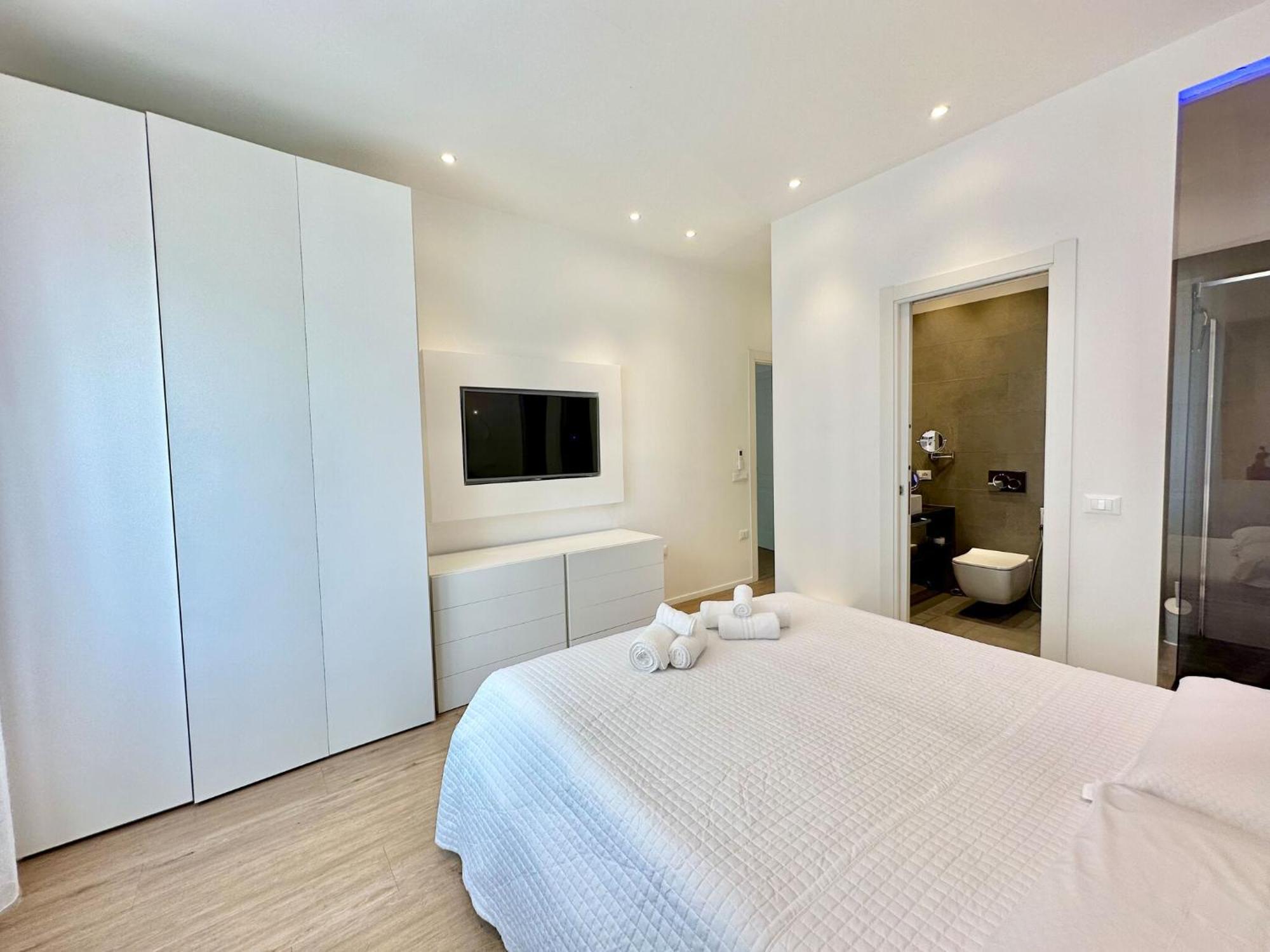 Вілла Spacious House In The Heart Of Cagliari With Terrace Екстер'єр фото